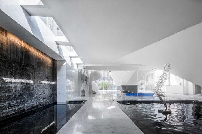 BIM建筑|嫁衣的裙摆——重庆印制一厂山鬼精品酒店改造 / 寻常设计