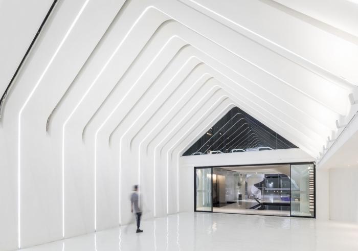 BIM建筑|嫁衣的裙摆——重庆印制一厂山鬼精品酒店改造 / 寻常设计