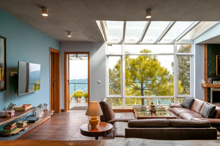 BIM建筑|粗野之中，宁静地消隐，喜马拉雅山间坡道小屋 / Ant Studio