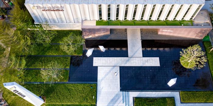 BIM建筑|立体解构，浮光掠影——奥园 · 翡翠岚都艺术馆 / 霍普股份HYP-ARCH