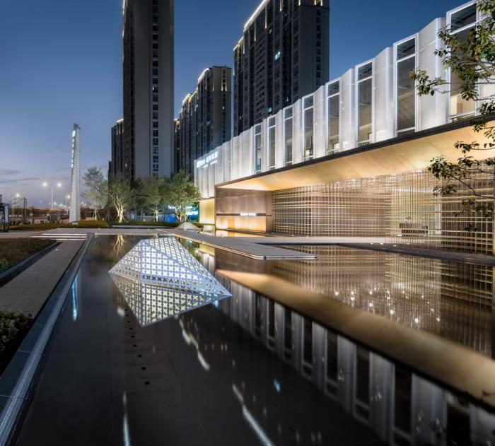 BIM建筑|立体解构，浮光掠影——奥园 · 翡翠岚都艺术馆 / 霍普股份HYP-ARCH