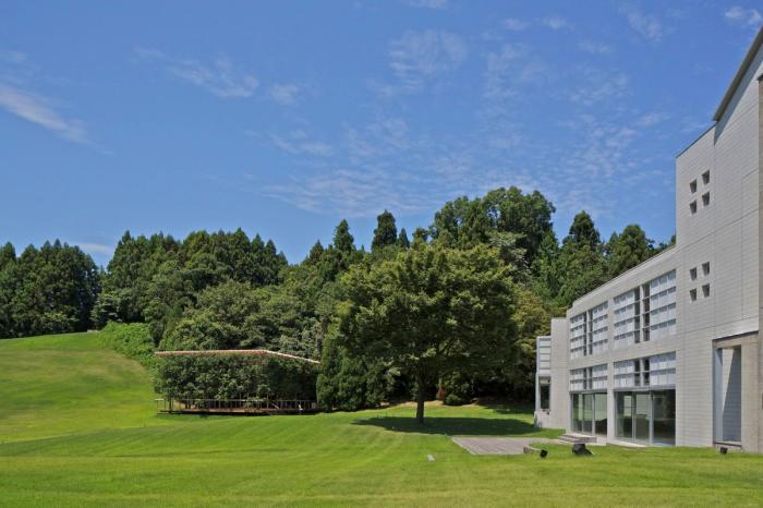 BIM建筑|槙文彦前泽住宅花园“露天剧场+白花亭” / APL design workshop