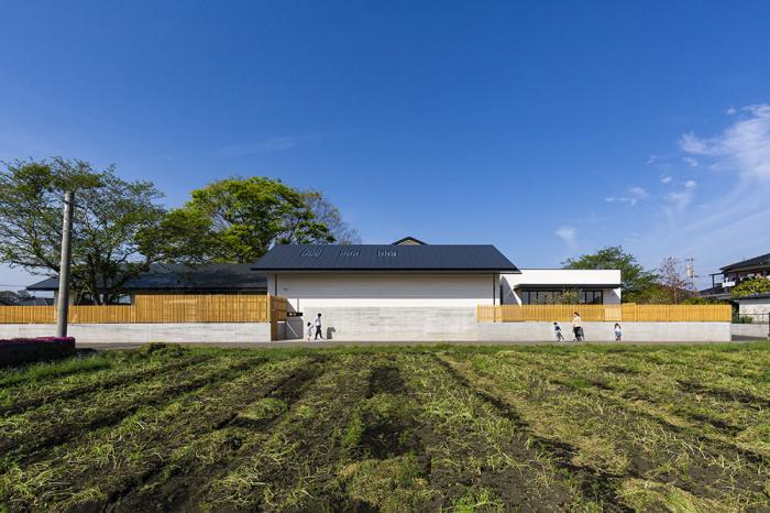 BIM建筑|儿童画里的木屋乐园，MRN幼儿园 / HIBINOSEKKEI +日比野设计