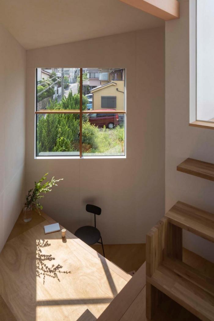 BIM建筑|登山路径般的迷你空间，高规“螺旋”住宅 / 岛田阳建筑事务所