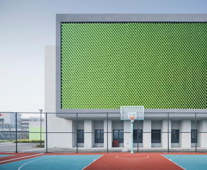 BIM建筑|小河弯弯，愉快嬉戏的童年——宁波杭州湾滨海小学 / 浙江大学建筑设计研究院