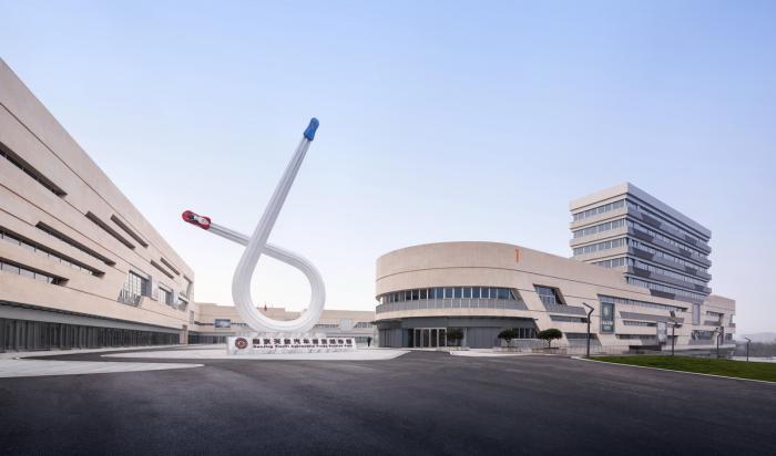 BIM建筑|极速车王的起点——天益国际汽车城 / 三益建筑设计