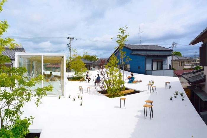 BIM建筑|白色飞船木屋，富有张力的伸展，Sannouno办公室 / Sudio Velocity