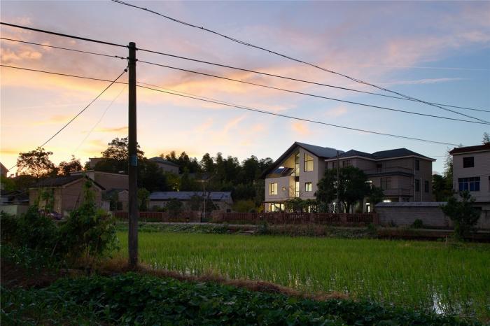 BIM建筑|乡居倒影——龙游后山头28号宅 / 中国美术学院风景建筑设计研究总院