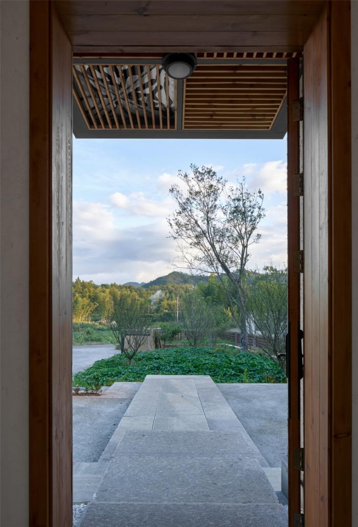 BIM建筑|乡居倒影——龙游后山头28号宅 / 中国美术学院风景建筑设计研究总院