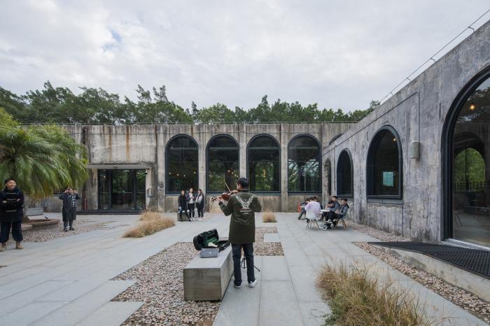 BIM建筑|漫步空间的营造——深圳明德学院 / 源计划建筑师事务所