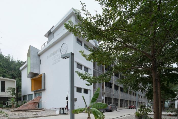 BIM建筑|漫步空间的营造——深圳明德学院 / 源计划建筑师事务所