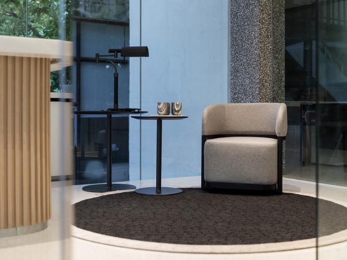 BIM建筑|隐于都市心脏，广州老楼蜕变成时尚办公空间 / 在于空间设计