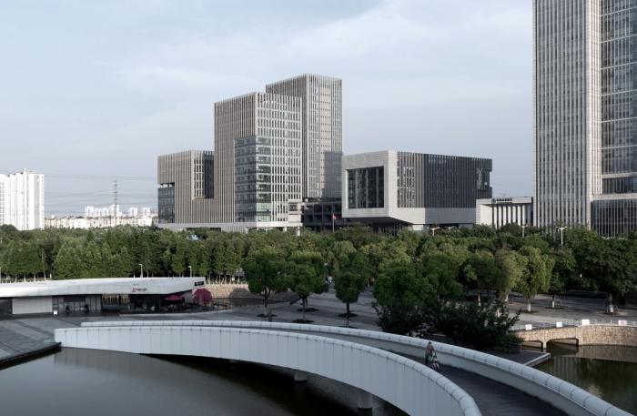 BIM建筑|体用合一的公民空间：昆山市政务服务中心 / 上海思域设计