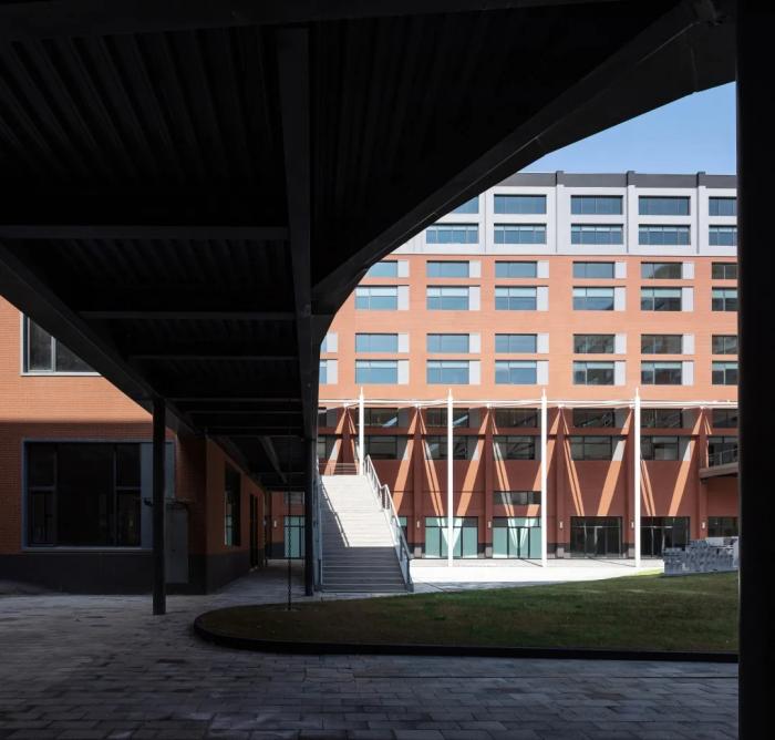 工业锈址的潮流变身：NIU ZONE新联地带