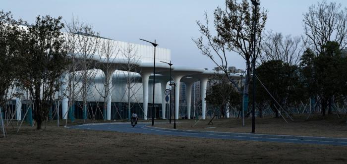 BIM建筑|消解与晕染：临平体育公园配套工程项目 / 筑境设计