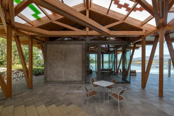 BIM建筑|湛蓝背景中的马赛克构图：克罗地亚海边木屋