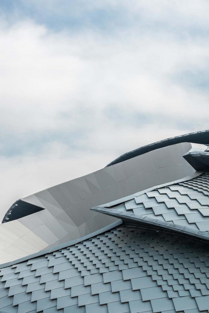 BIM建筑|日月相对，华夏文化展示中心 / 青岛腾远设计事务所 + ECA2