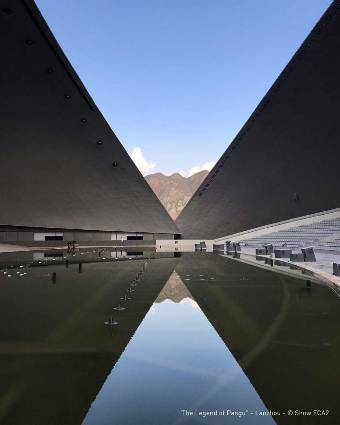 BIM建筑|日月相对，华夏文化展示中心 / 青岛腾远设计事务所 + ECA2