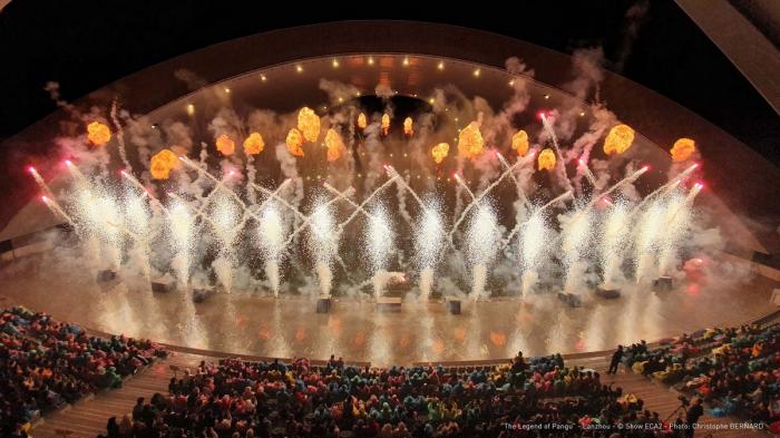 BIM建筑|日月相对，华夏文化展示中心 / 青岛腾远设计事务所 + ECA2