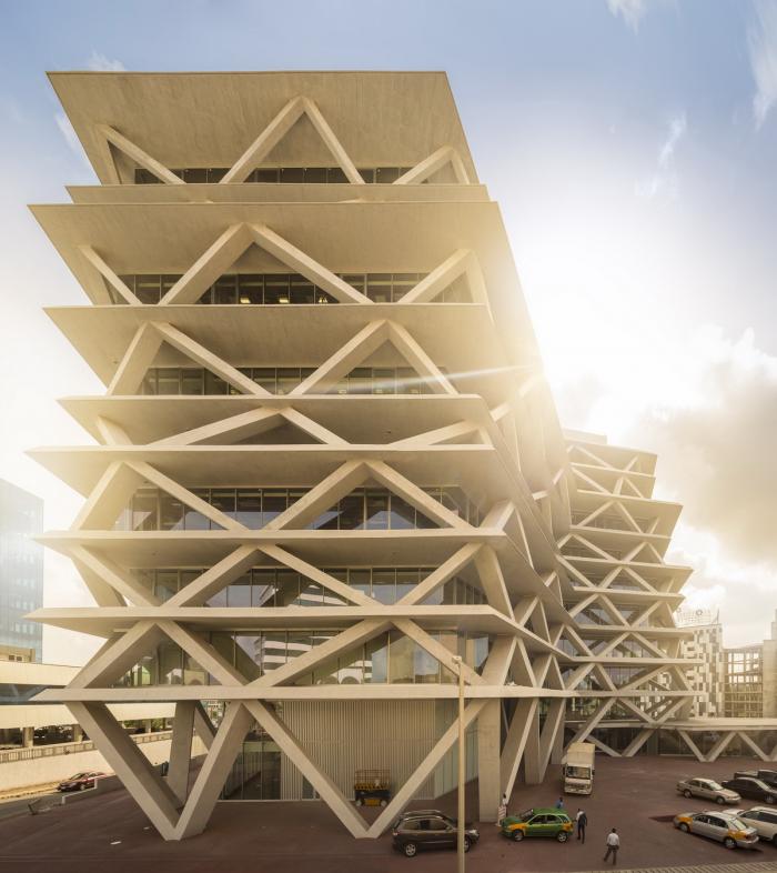 BIM建筑|“西非之门”阿克拉的生态地标，One Airport Square / MCA建筑事务所