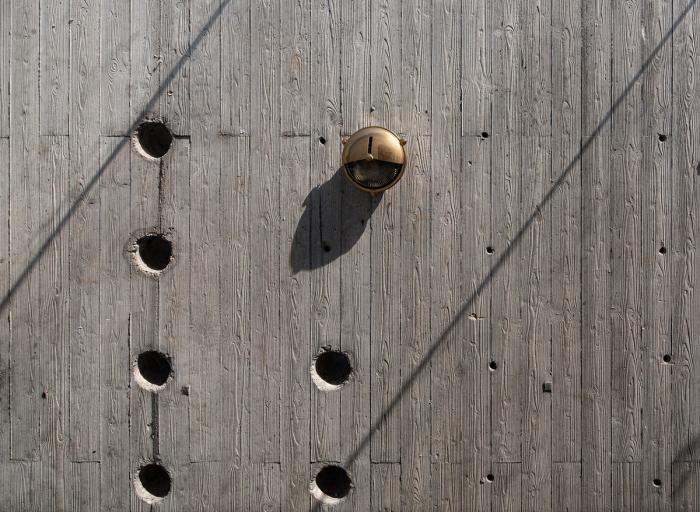 BIM建筑|白墙黛瓦下营造现代温暖空间，挚舍南禅观水酒店 / 本哲建筑