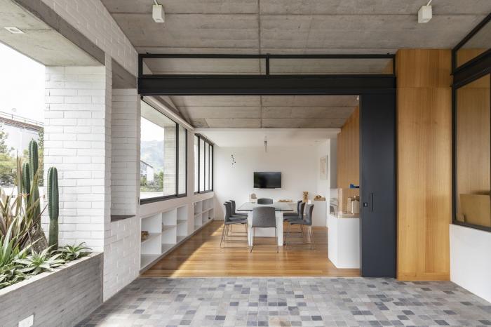 BIM建筑|于坚固外表下通透呼吸：厄瓜多尔自然大楼