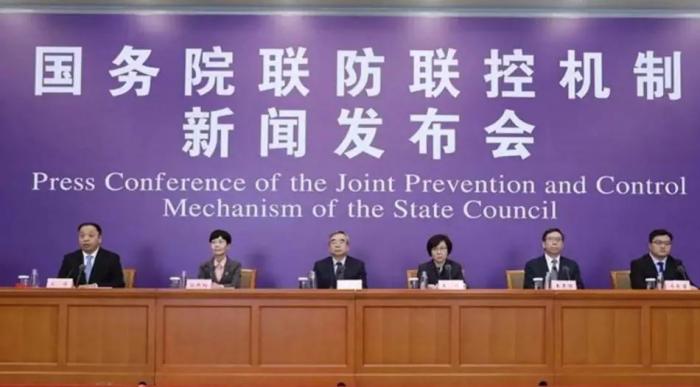 读懂新基建丨你还在给领导做大屏可视化吗？新基建的窗口何止这一个框！