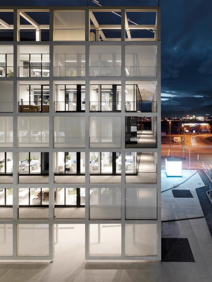 BIM建筑|外方内圆，半遮半掩的透明光影——C&P 公司总部