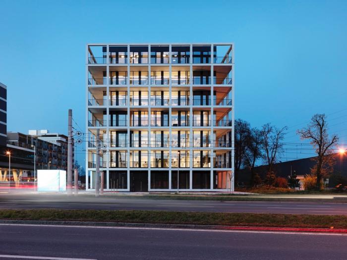 BIM建筑|外方内圆，半遮半掩的透明光影——C&P 公司总部