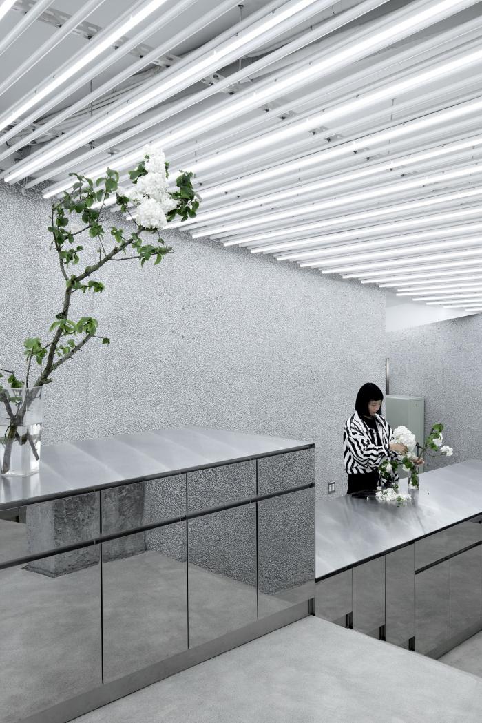 BIM建筑|以生命打破沉寂——花艺表达空间“R SOCIETY” / 0321studio