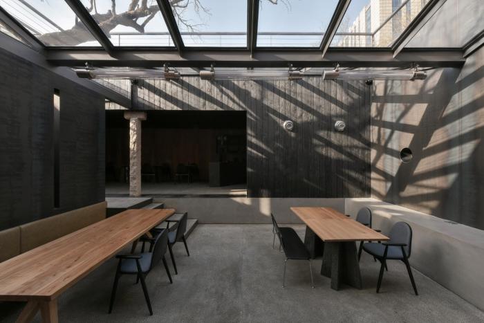 BIM建筑|“崖”——过去与未来的相遇之地 / C+ Architects