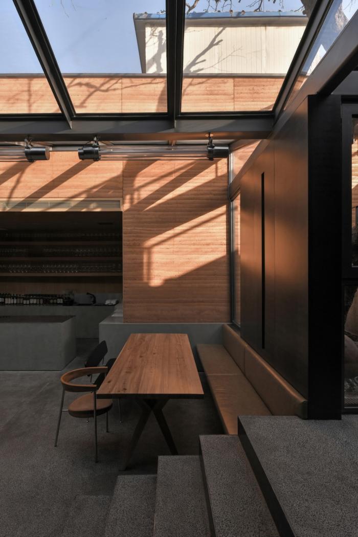 BIM建筑|“崖”——过去与未来的相遇之地 / C+ Architects