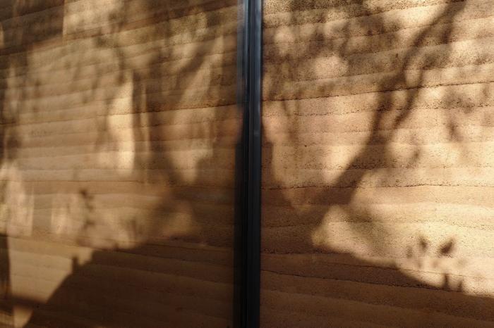 BIM建筑|“崖”——过去与未来的相遇之地 / C+ Architects