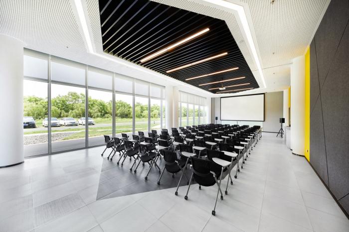 BIM建筑|宝马格常州工厂 | 工业感与现代学的设计碰撞 / VIRTUARCH 德建