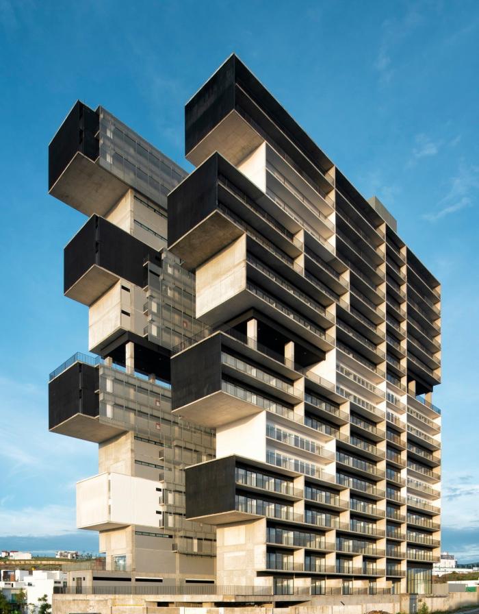 BIM建筑|64米深“峡谷”的裂变——阿曼尼公寓