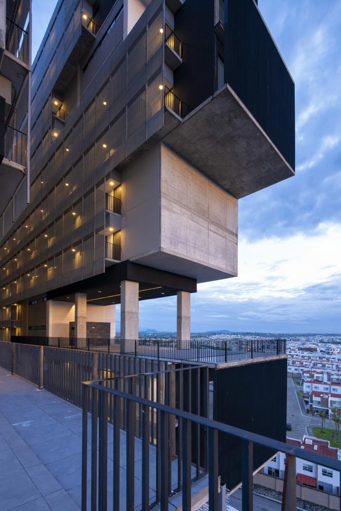 BIM建筑|64米深“峡谷”的裂变——阿曼尼公寓