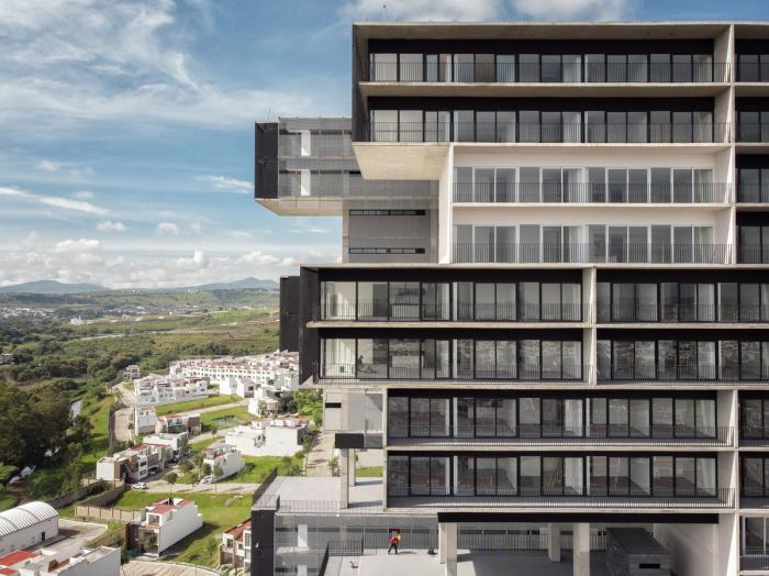 BIM建筑|64米深“峡谷”的裂变——阿曼尼公寓