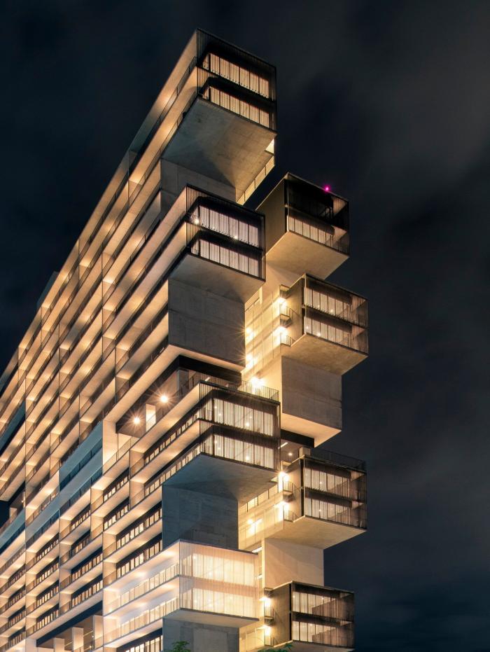 BIM建筑|64米深“峡谷”的裂变——阿曼尼公寓