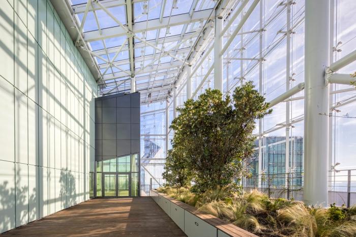 BIM建筑|一组捕捉与散射光的“水晶”组合——圣戈班总部办公楼