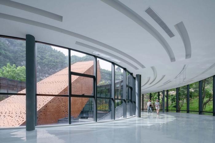 BIM建筑|809兵工厂遗址改造-酒店部分 / 三文建筑