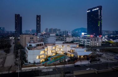 BIM建筑|简单几何勾勒而成的六边形“蜂巢”：杭州浦乐幼儿园杨家墩分园 / goa大象设计-BIM建筑网