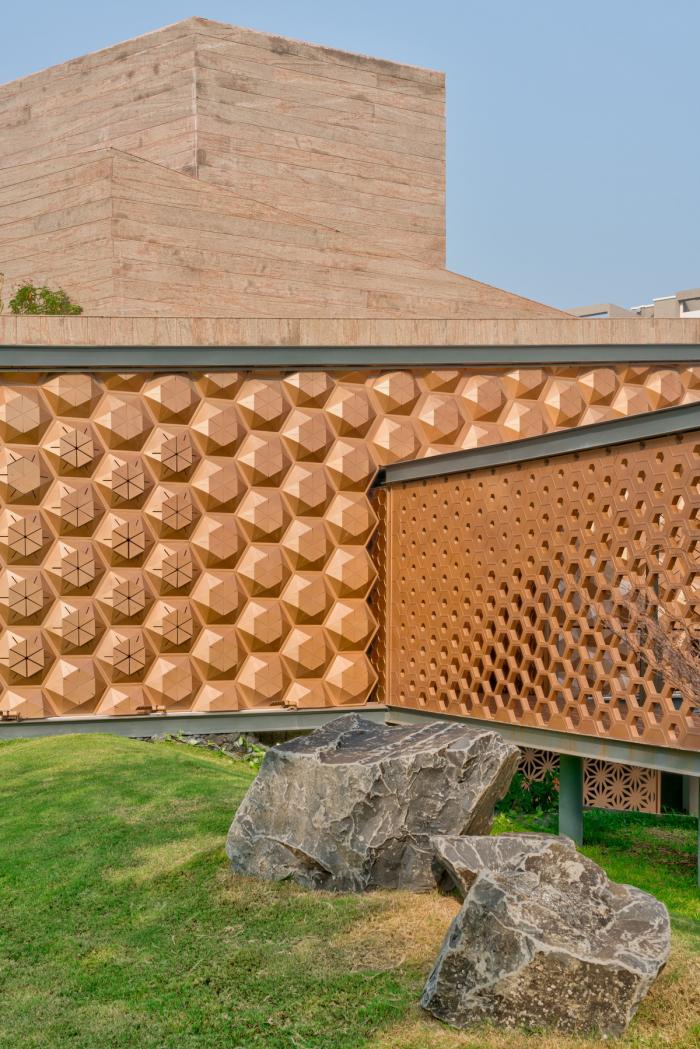 BIM建筑|蜂巢住宅 / Openideas