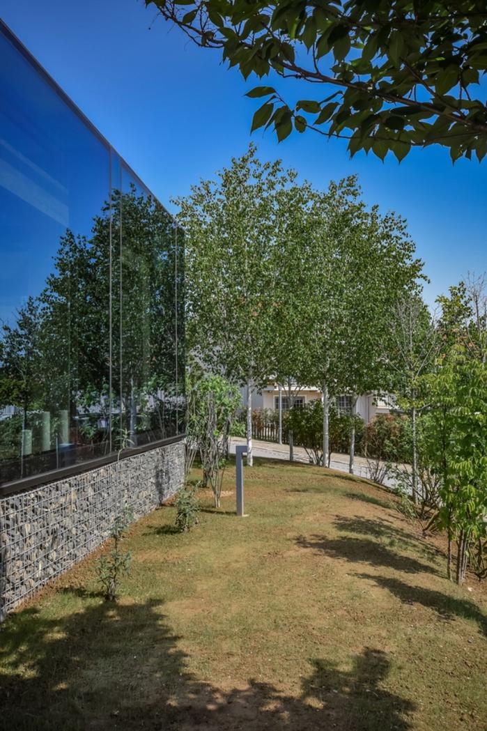 BIM建筑|与混凝土立柱对话——BM卡瓦纳住宅