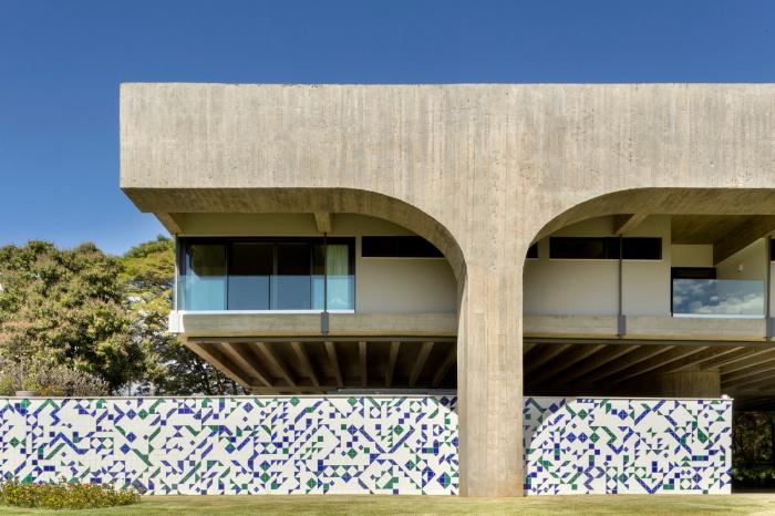 BIM建筑|巴西粗野主义建筑改造 / Arquitécnika