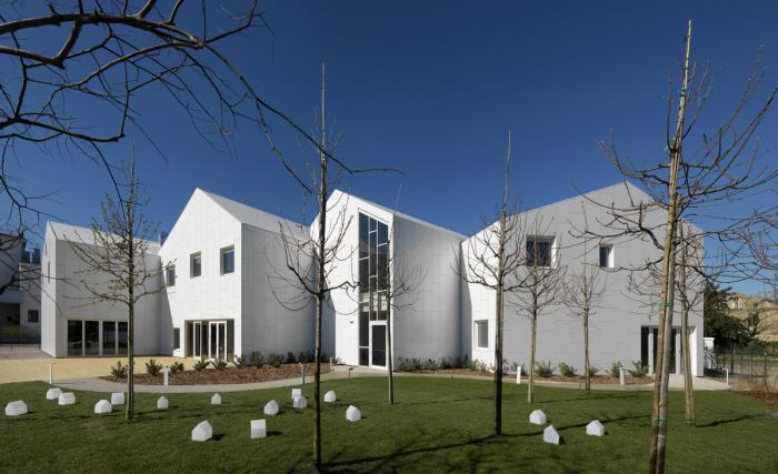 BIM建筑|艾米利亚震后重建系列作品 / MCA建筑事务所