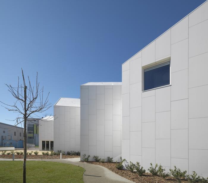 BIM建筑|艾米利亚震后重建系列作品 / MCA建筑事务所