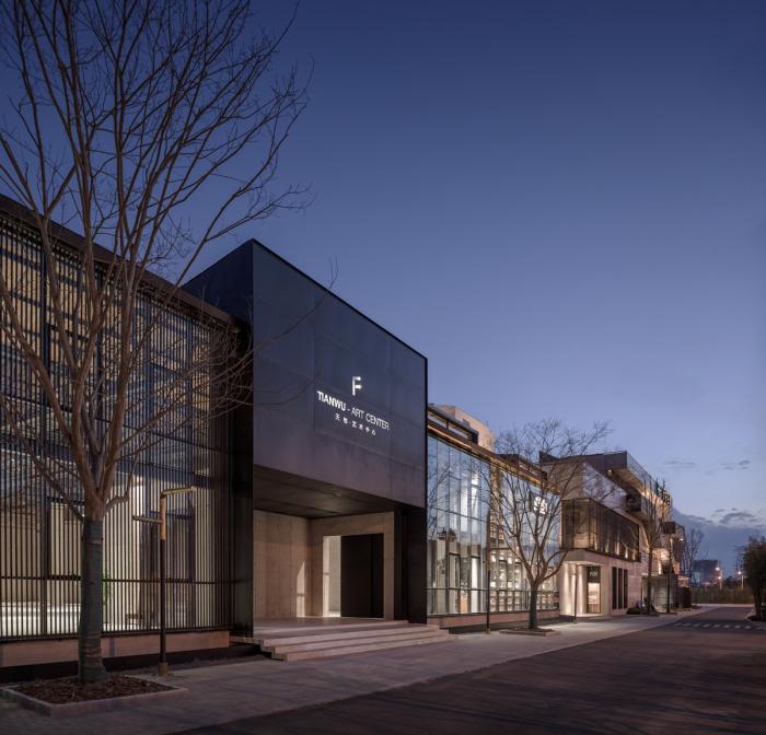 BIM建筑|光影舞动，野蛮生长——FOR天物空间 / 本哲建筑