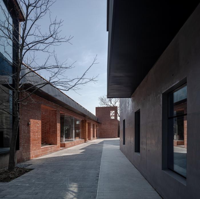 BIM建筑|光影舞动，野蛮生长——FOR天物空间 / 本哲建筑