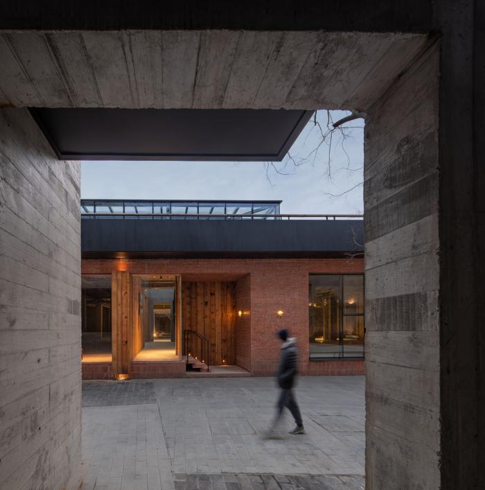 BIM建筑|光影舞动，野蛮生长——FOR天物空间 / 本哲建筑