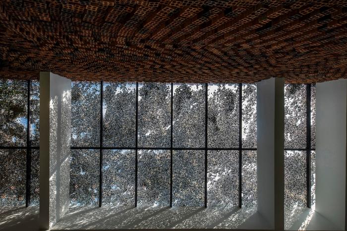 BIM建筑|清风徐来，光影婆娑：越南“自呼吸”墙宅